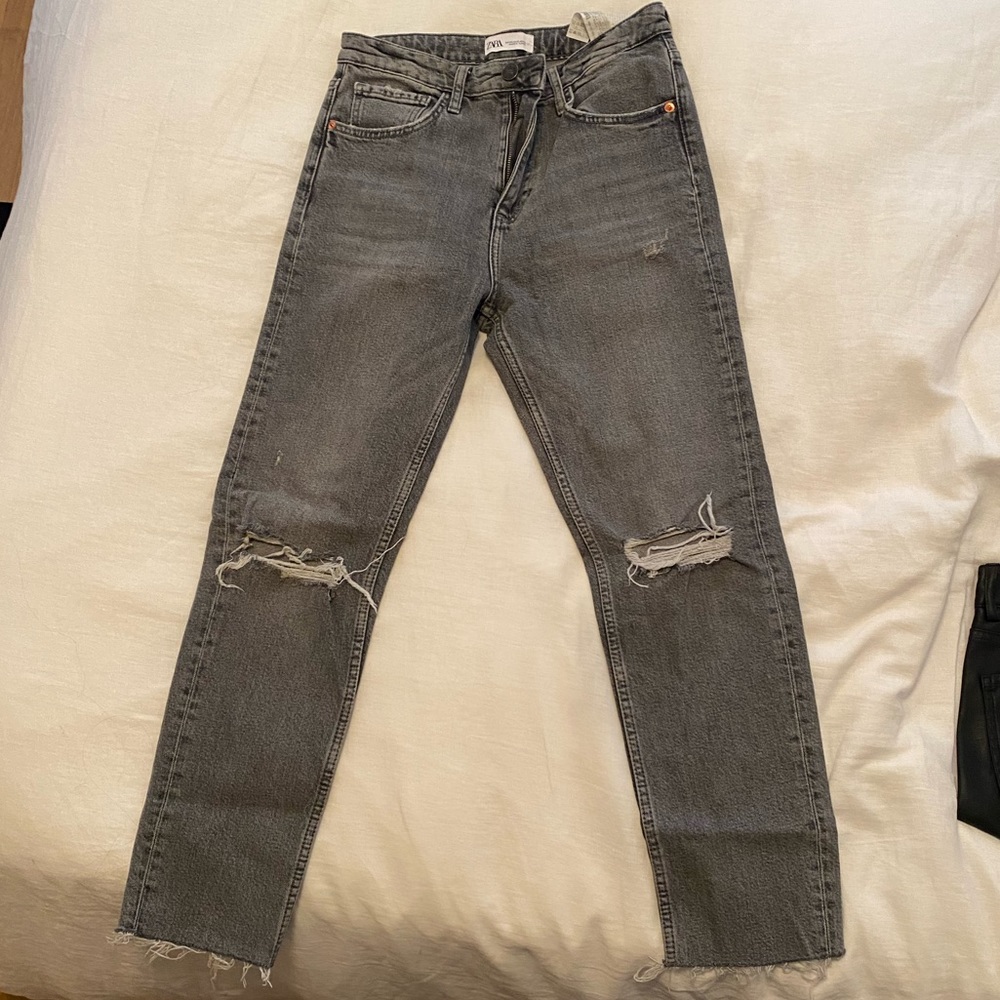 Zara High Rise Ripped Knee Straight Leg - Grey/Black